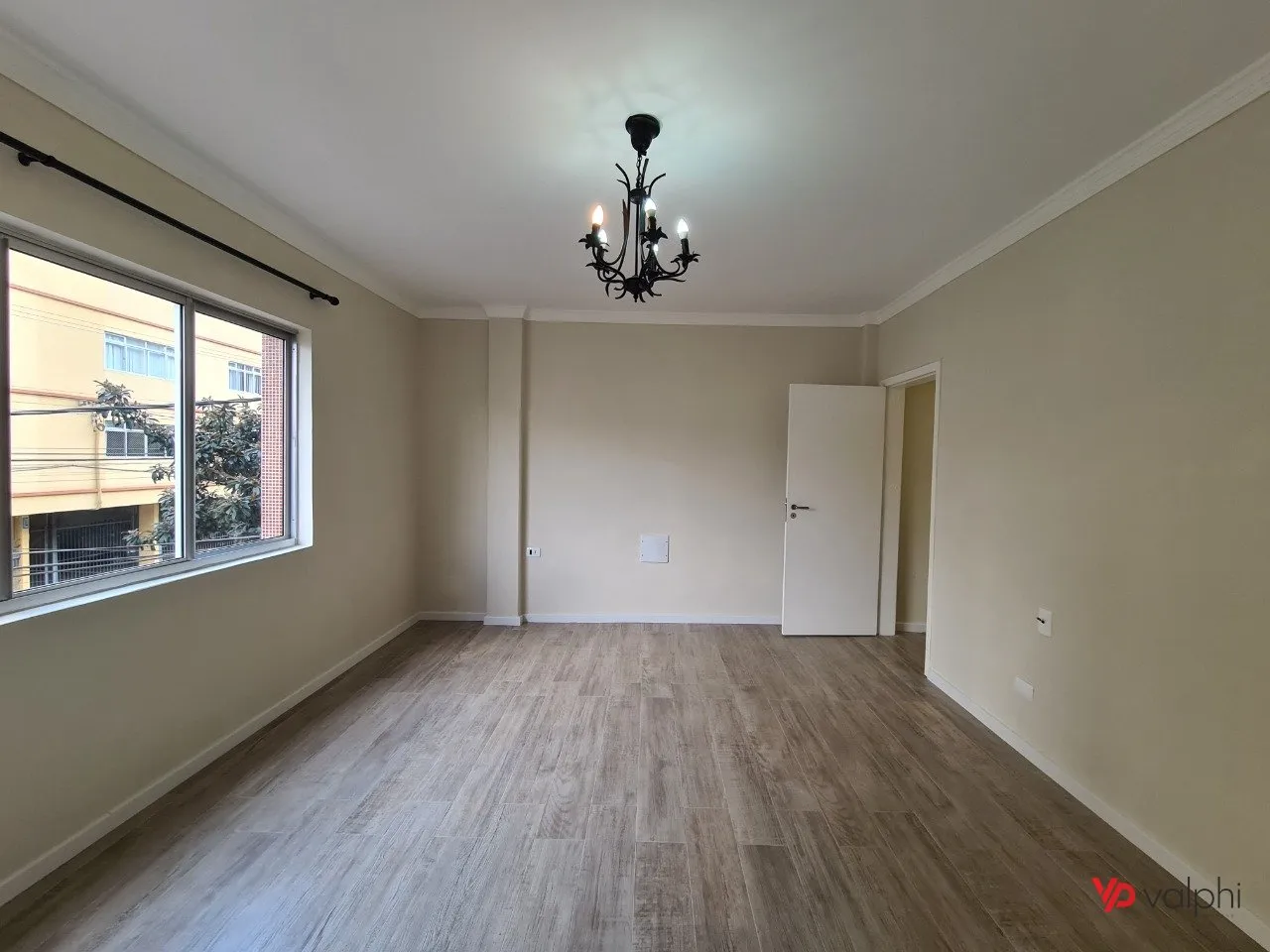 Unfurnished 3-bedroom apartment with 114 m² — photo 2