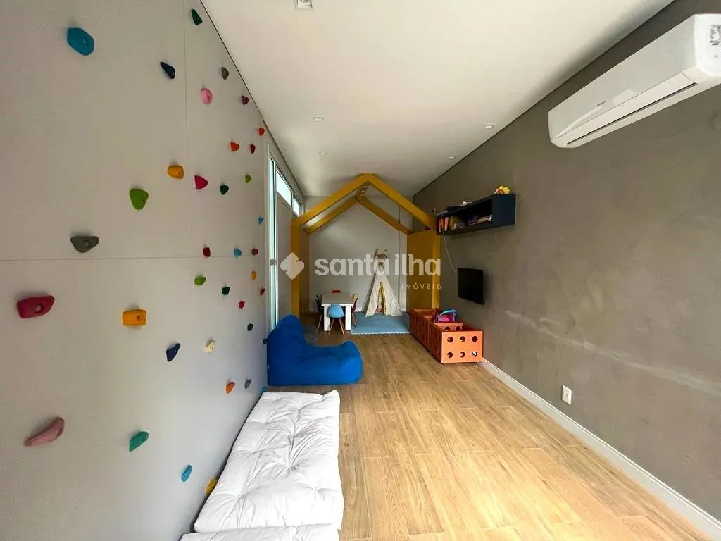 Вид на воду та 3 спальні: квартира 192 м² — photo 36