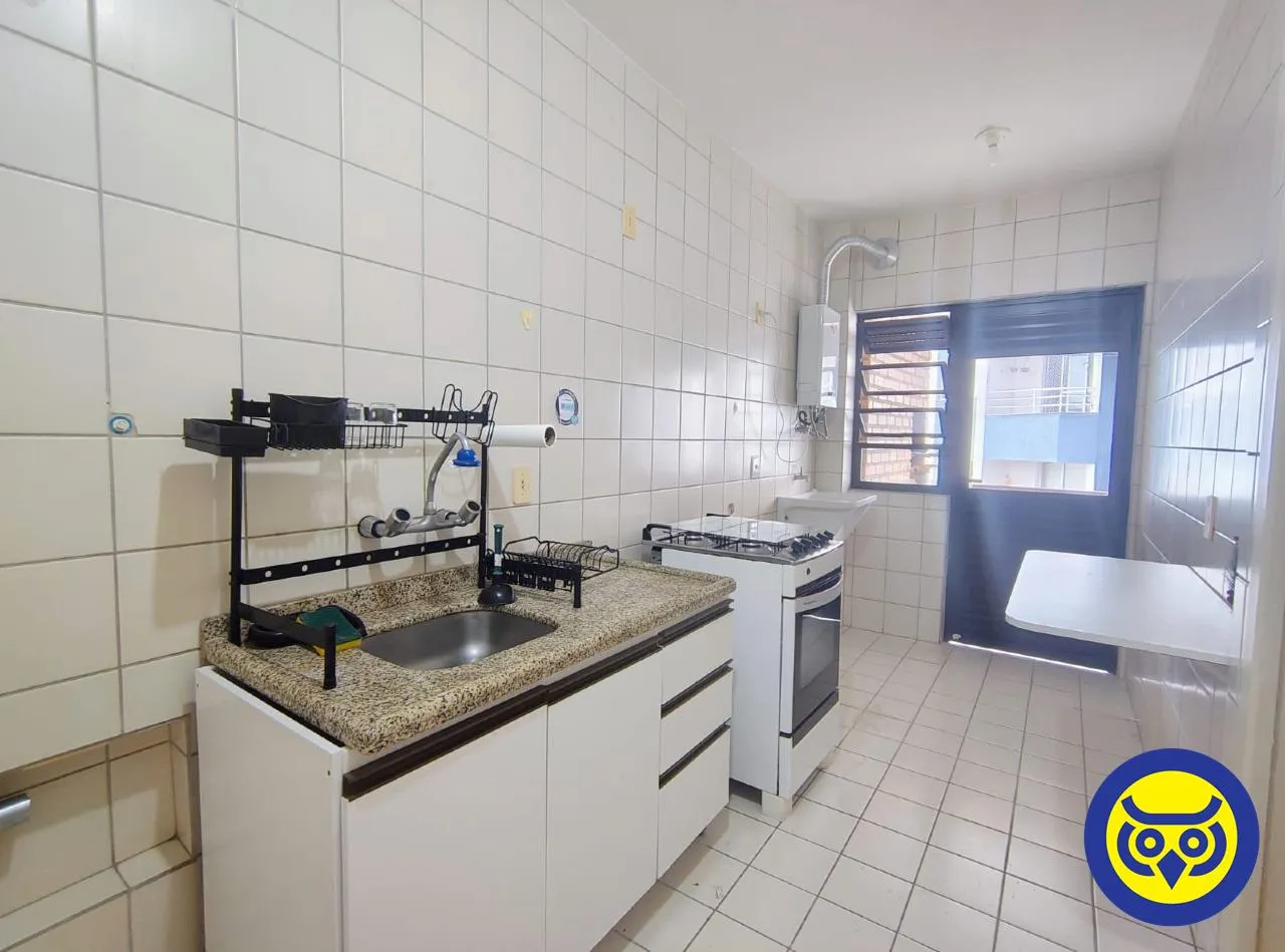 2-bedroom apartment with a mountain view in Florianópolis — photo 7