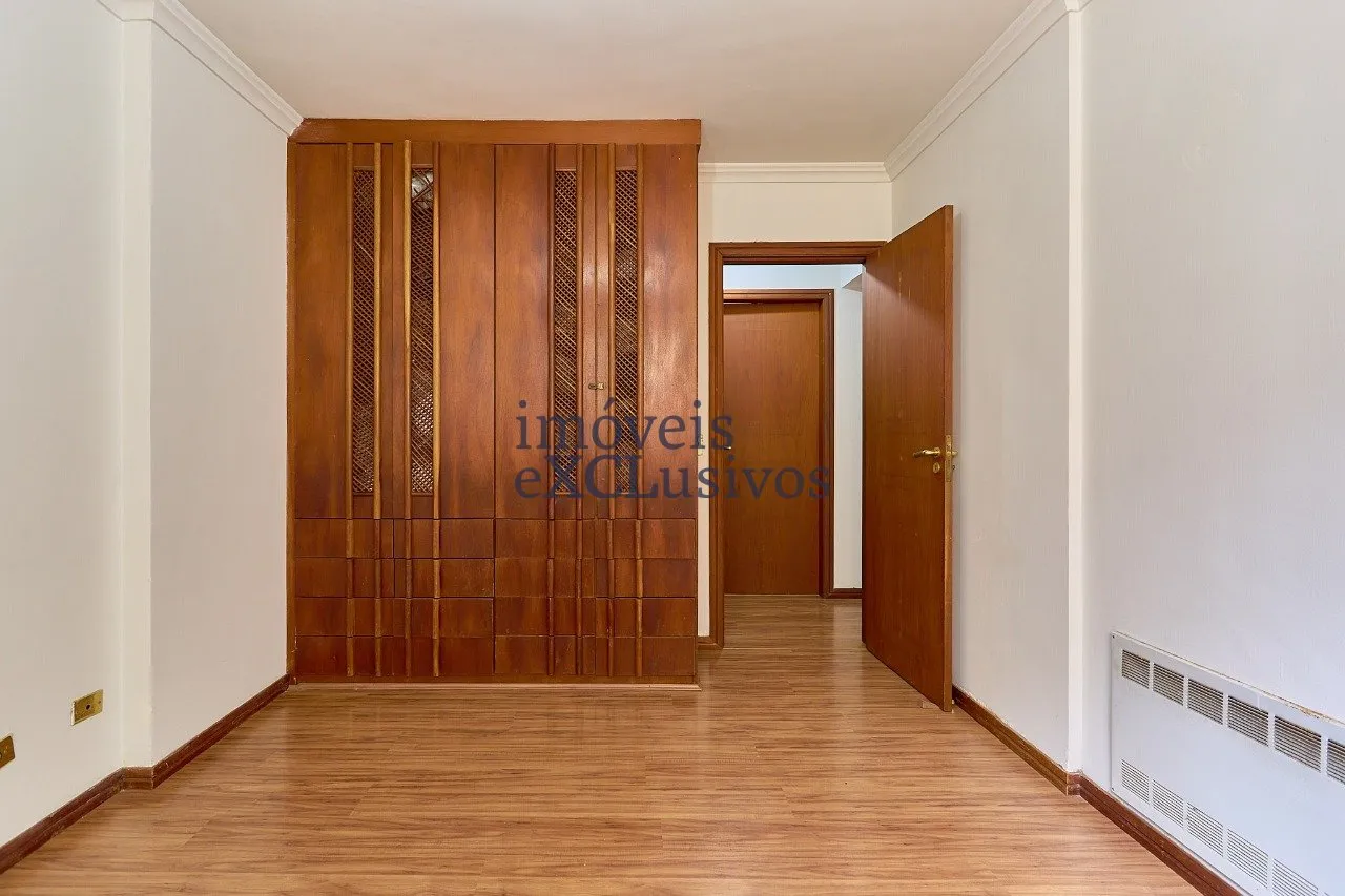 450 m² apartment with 4 bedrooms and 3 parking spaces — photo 22