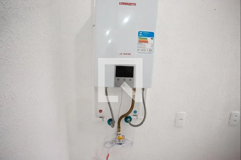 Невмебльована квартира 42 м² з 2 кімнатами та паркомісцем — photo 8