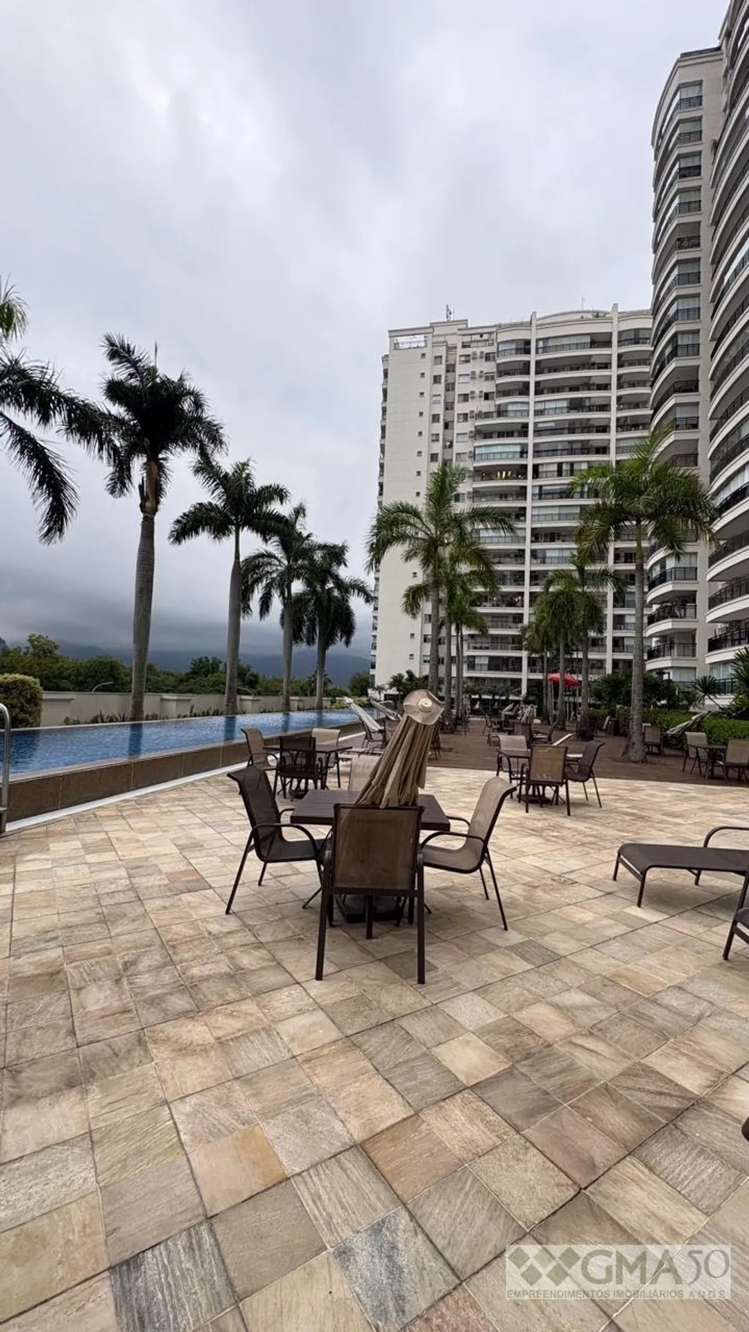 Apartamento com 2 quartos, 2 banheiros e varanda — photo 31