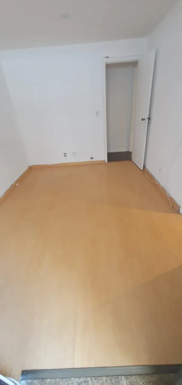 2-bedroom, 2-bath apartment with a parking space — photo 3