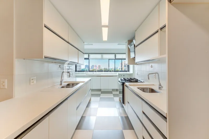 3 quartos e varanda envidraçada: apartamento de 335 m² — photo 11