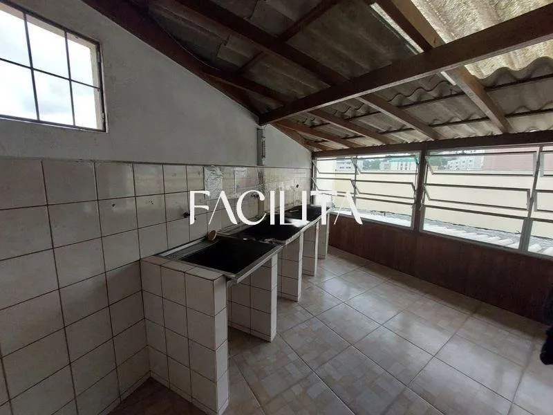 Apartamento de 1 dormitorio con cocina cerrada y gas — photo 5