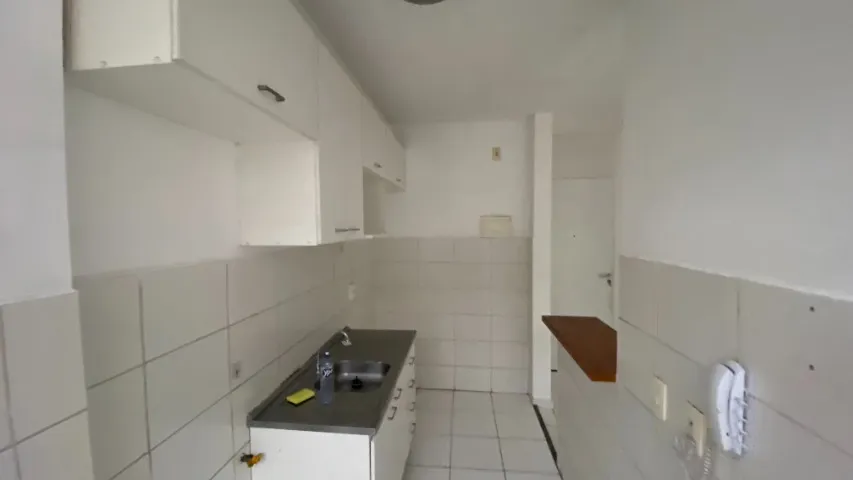 Apartamento de 2 quartos em condomínio com piscina — photo 7