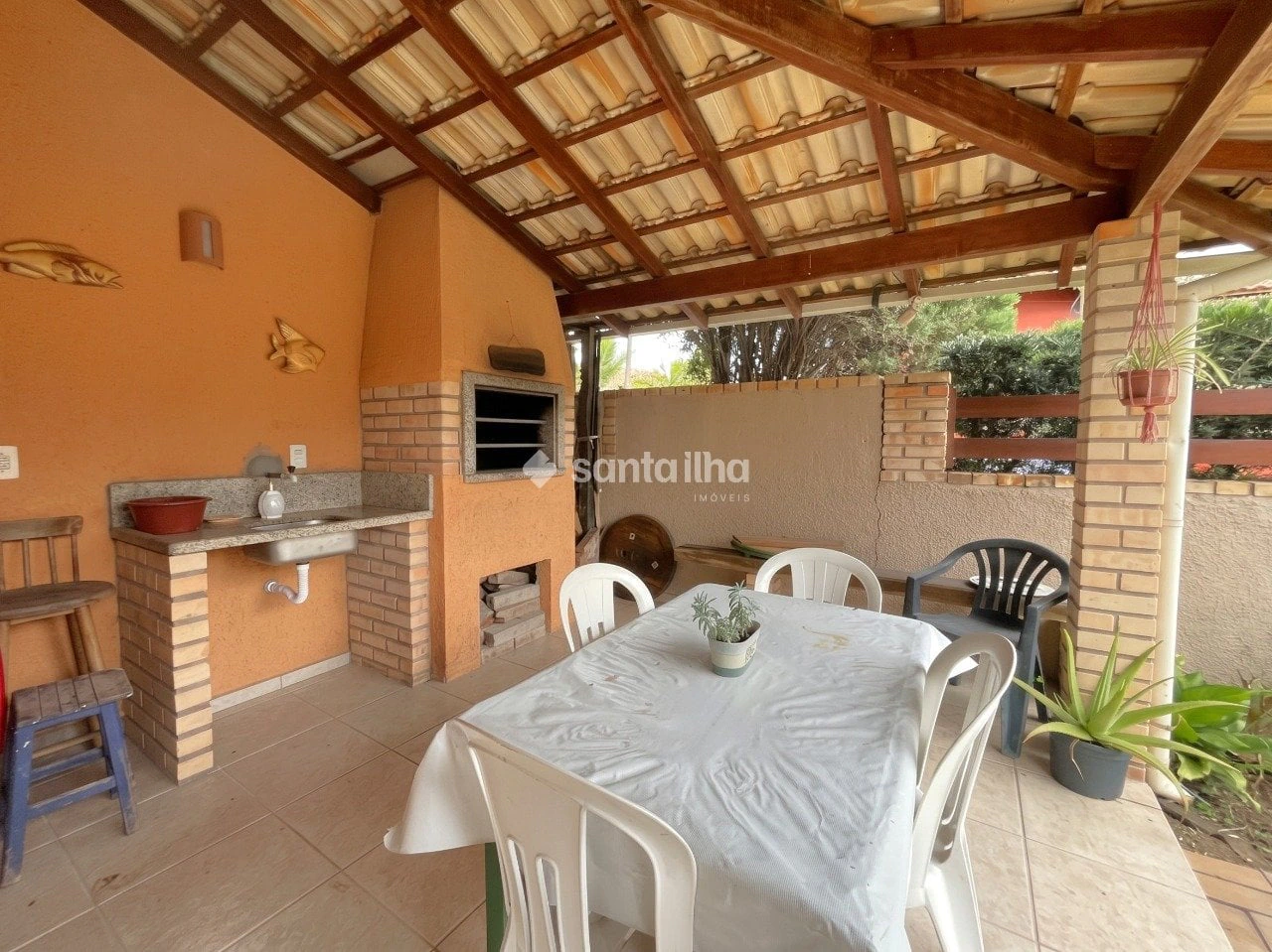One-bedroom house with a private BBQ — photo 20