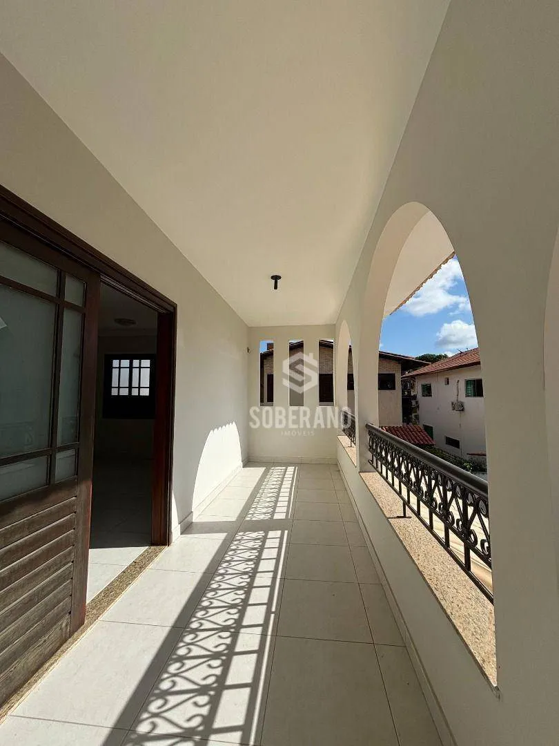 House with 6 bedrooms and 720 m² plus 4 parking — photo 9