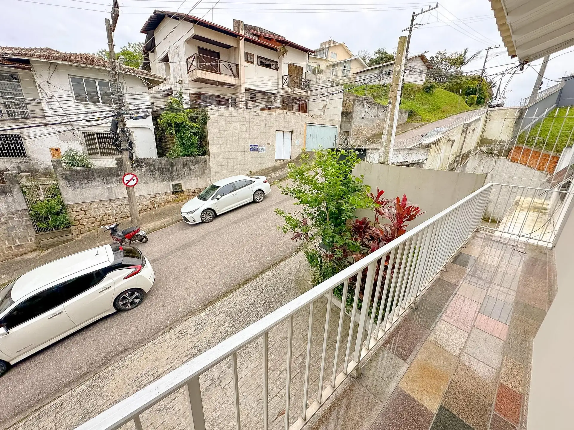 Furnished house, 250 m², with a bathtub — photo 47
