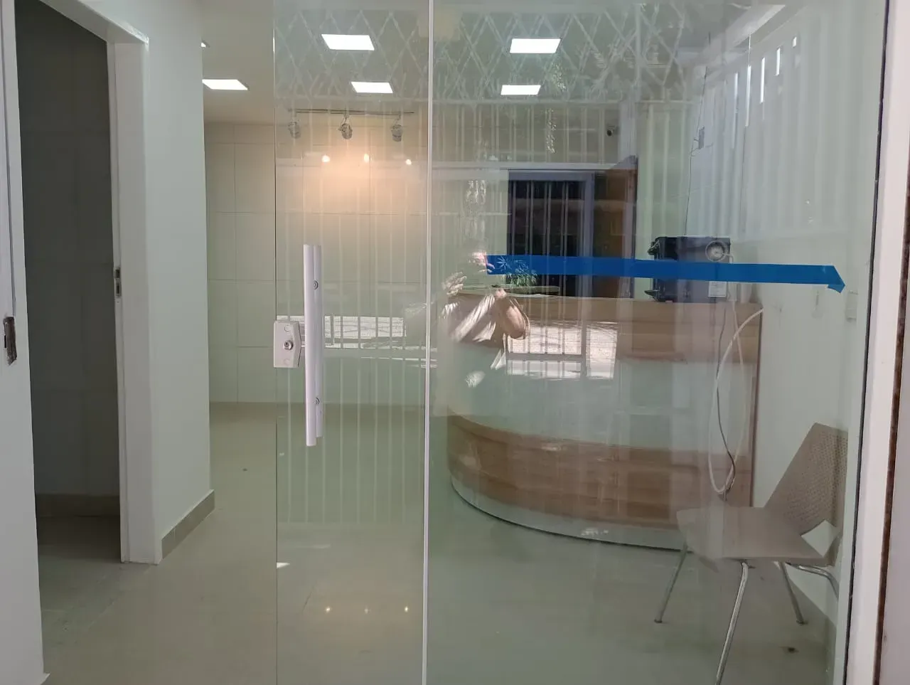 Casa sem mobília com 5 quartos e cozinha prática de 350 m² — photo 11
