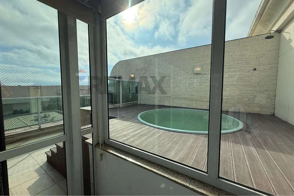 Furnished 4-bedroom apartment with 246 m² — photo 29