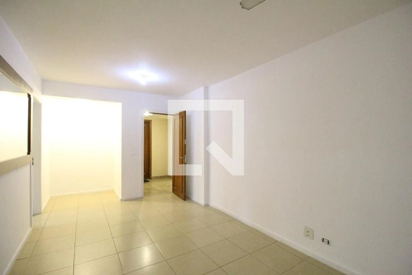 3-bedroom apartment in a building with a sauna — photo 26