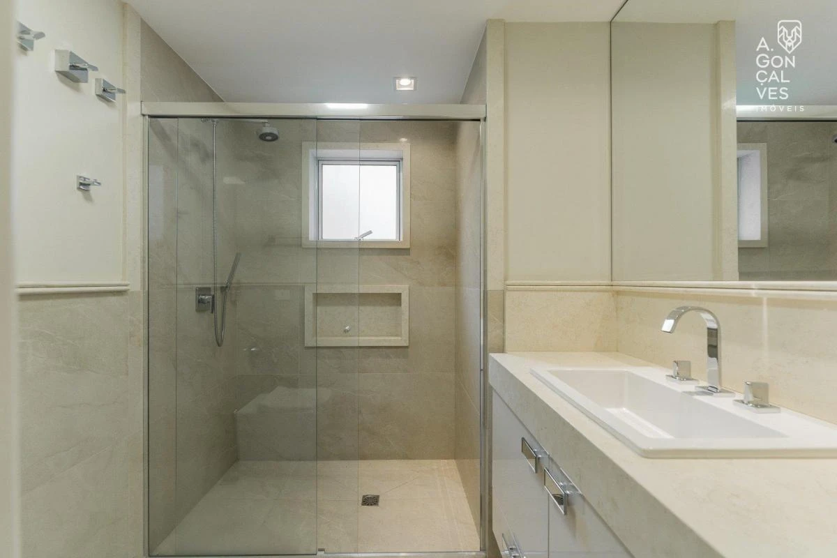 Робоче місце та 5 спалень: квартира 442 м² — photo 46