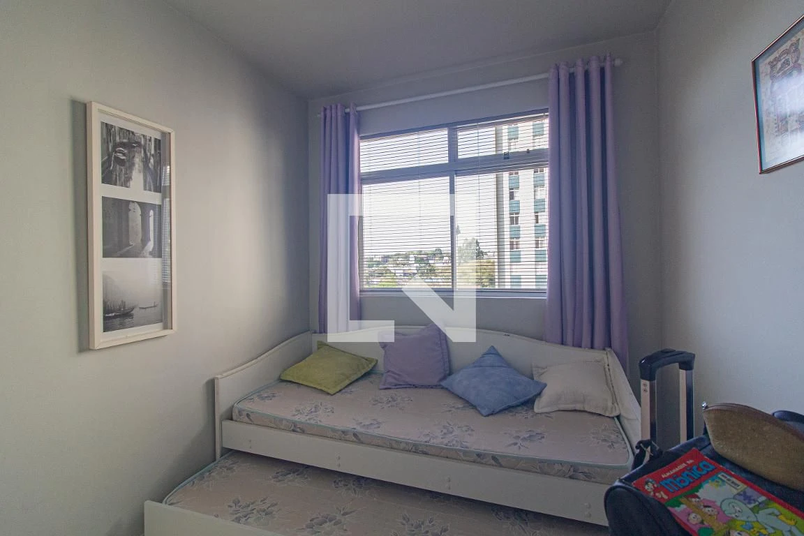 Furnished apartment, 97 m², with a glass-enclosed balcony — photo 19