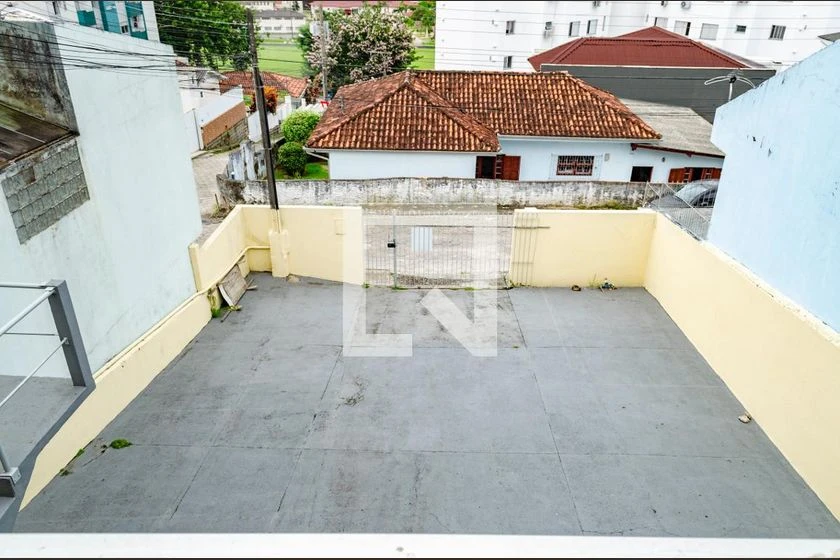 Unfurnished studio rental with 1 bedroom and en-suite