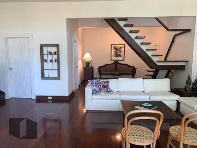 Casa com 4 quartos e varanda, estilo rústico — photo 14