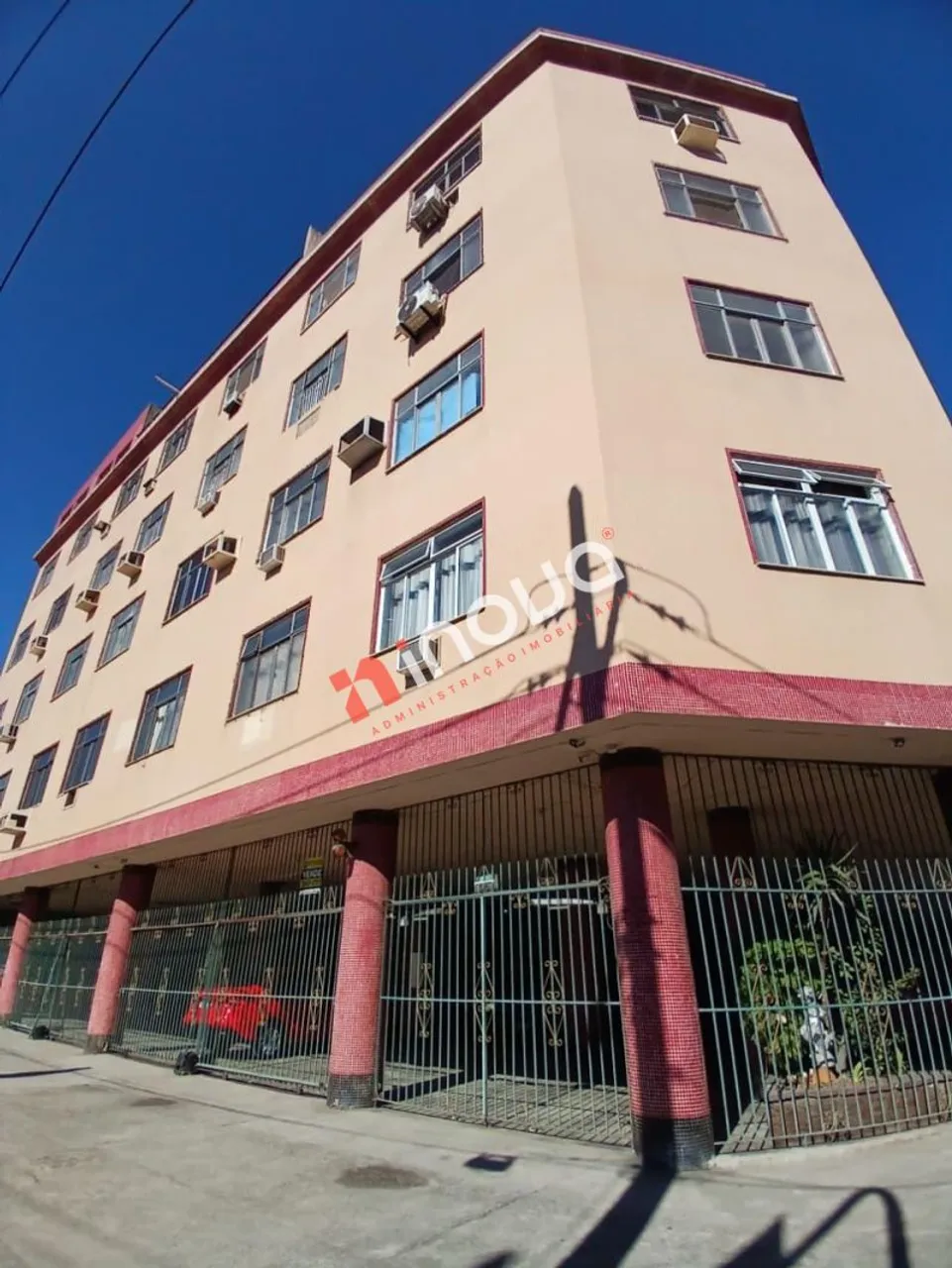 Rental apartment with 2 bedrooms and 2 bathrooms