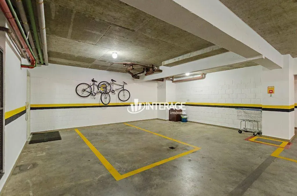 249 m² apartment with 3 bedrooms and 3 bathrooms — photo 24
