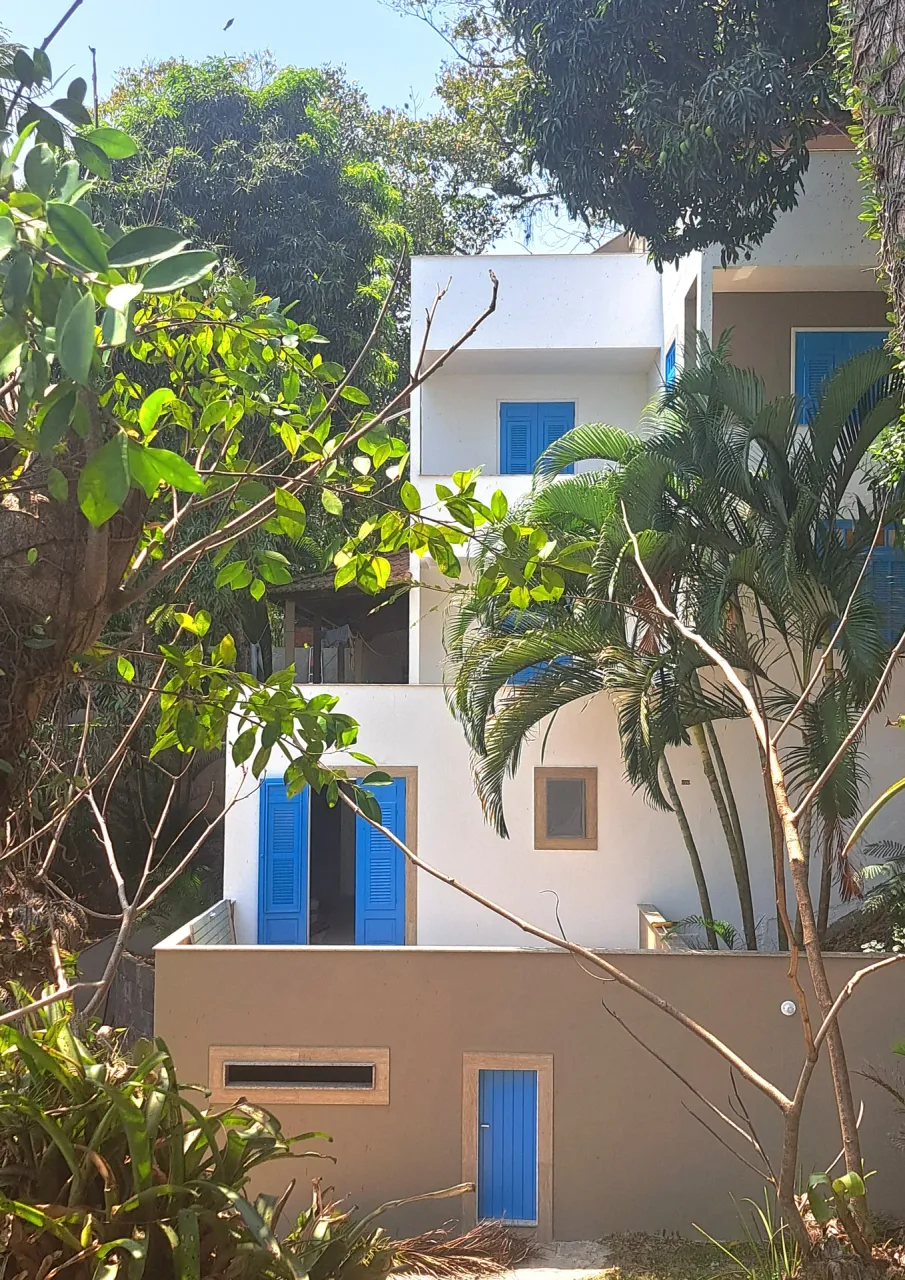 Unfurnished house with 5 bedrooms and closed kitchen — photo 2