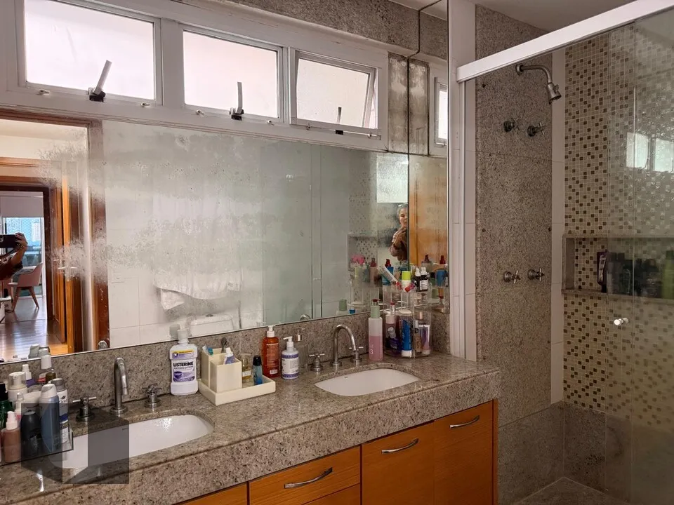 Furnished penthouse with 4 bedrooms and 3 bathrooms — photo 24