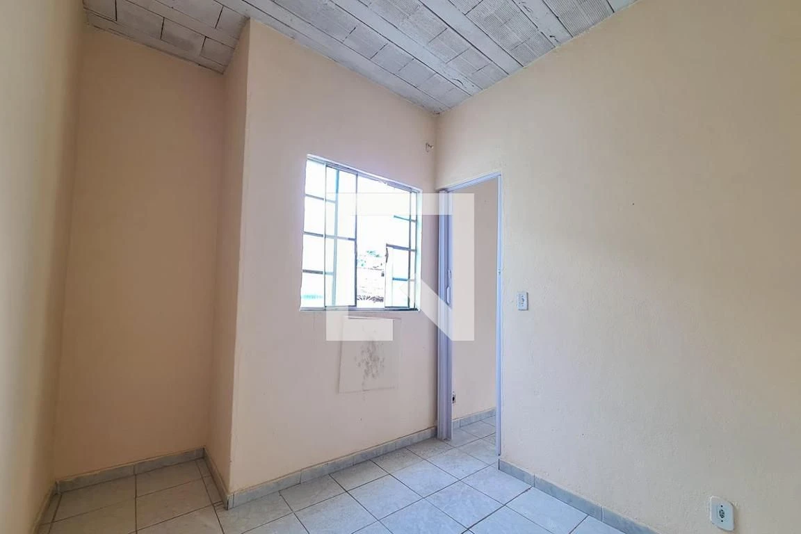 House with a gas water heater and 1 bedroom — photo 9