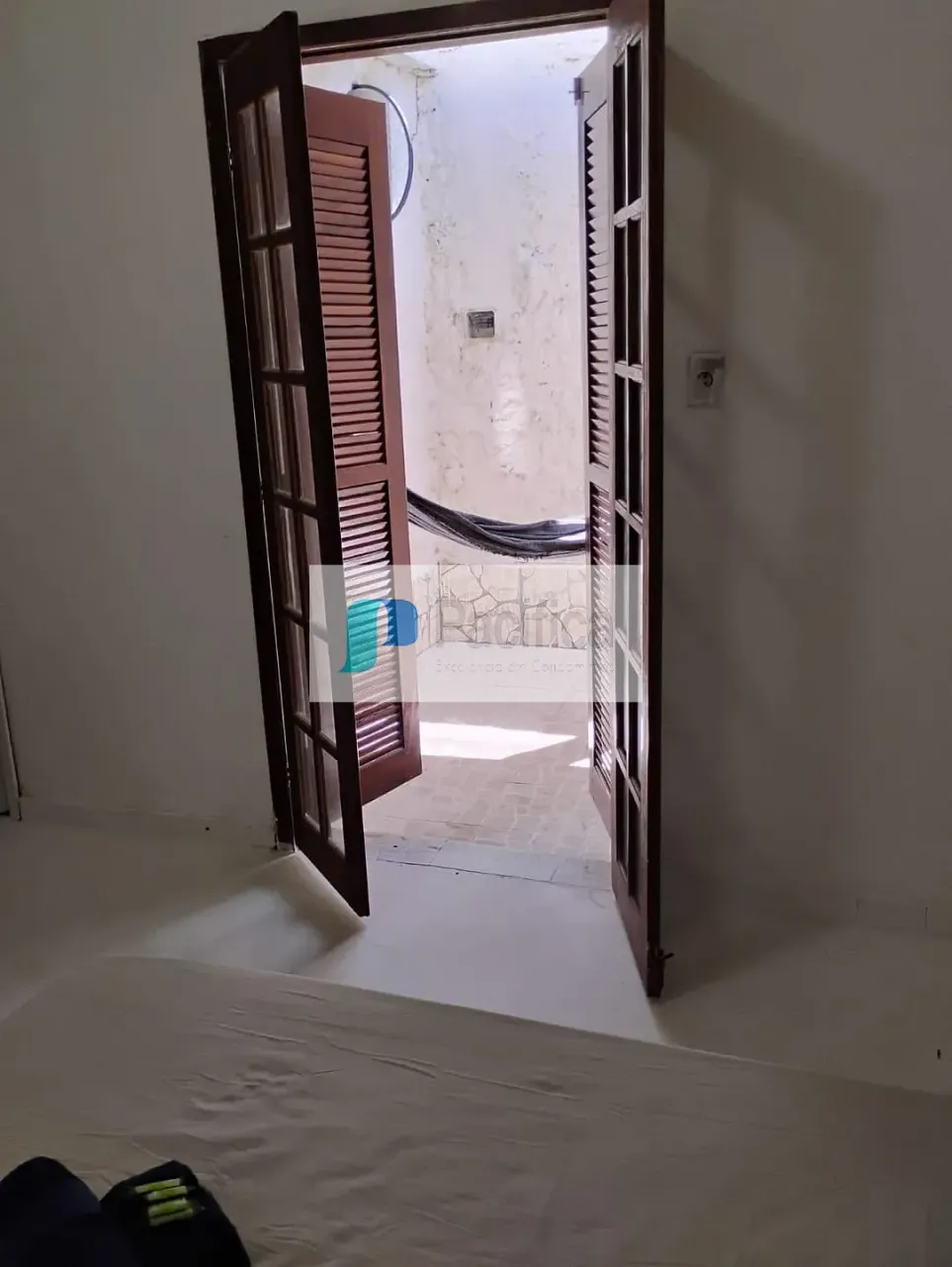 House with 1 bedroom and a balcony built-in grill