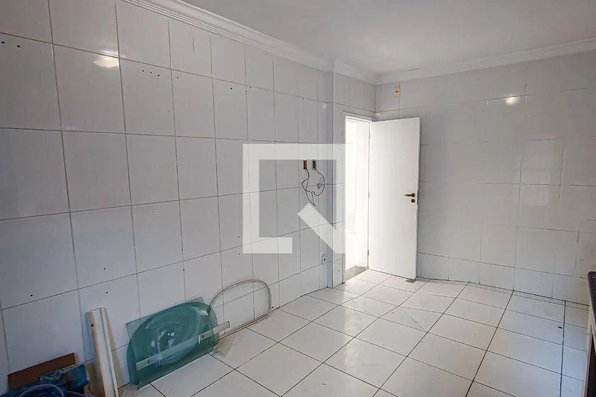Rental house with 3 bedrooms and 217 m² — photo 2