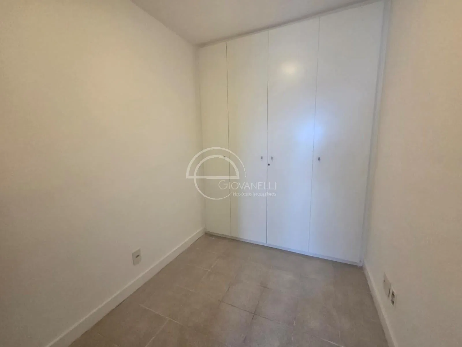 4-bedroom apartment with an enclosed gourmet balcony — photo 2