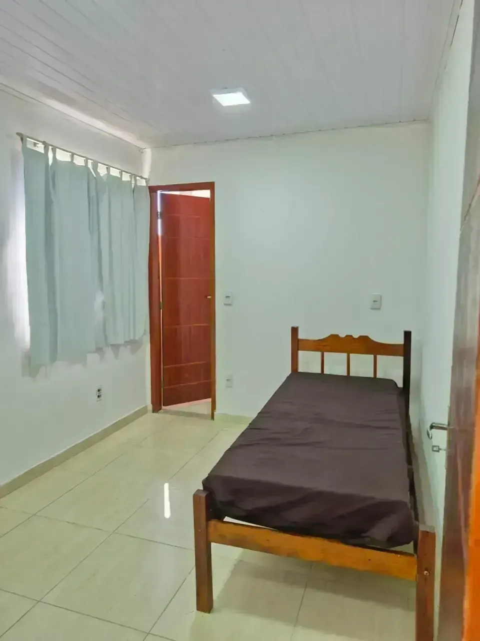Unfurnished 40 m² apartment with 2 bathrooms — photo 2