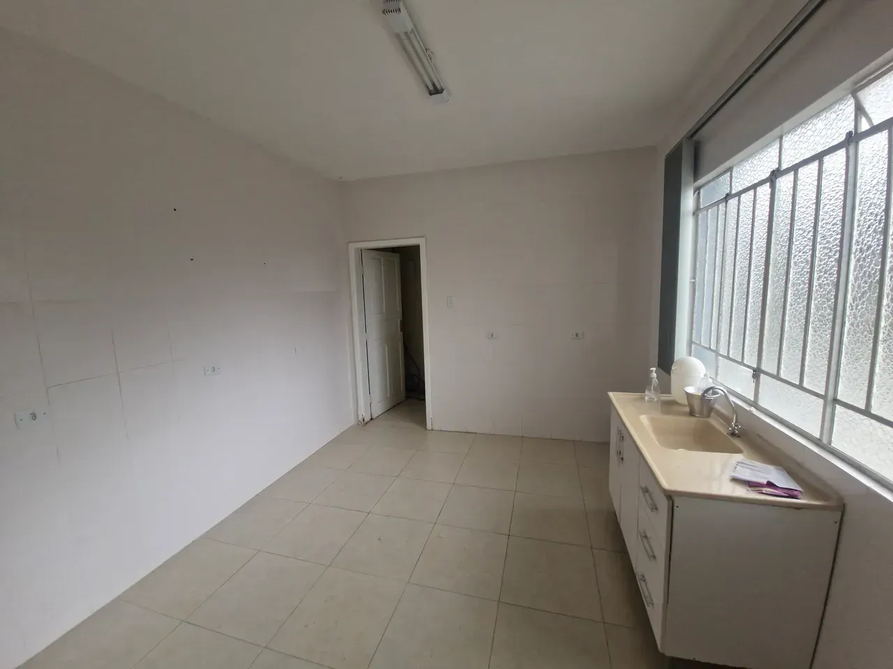 House for rent with 4 bedrooms and 4 bathrooms — photo 2