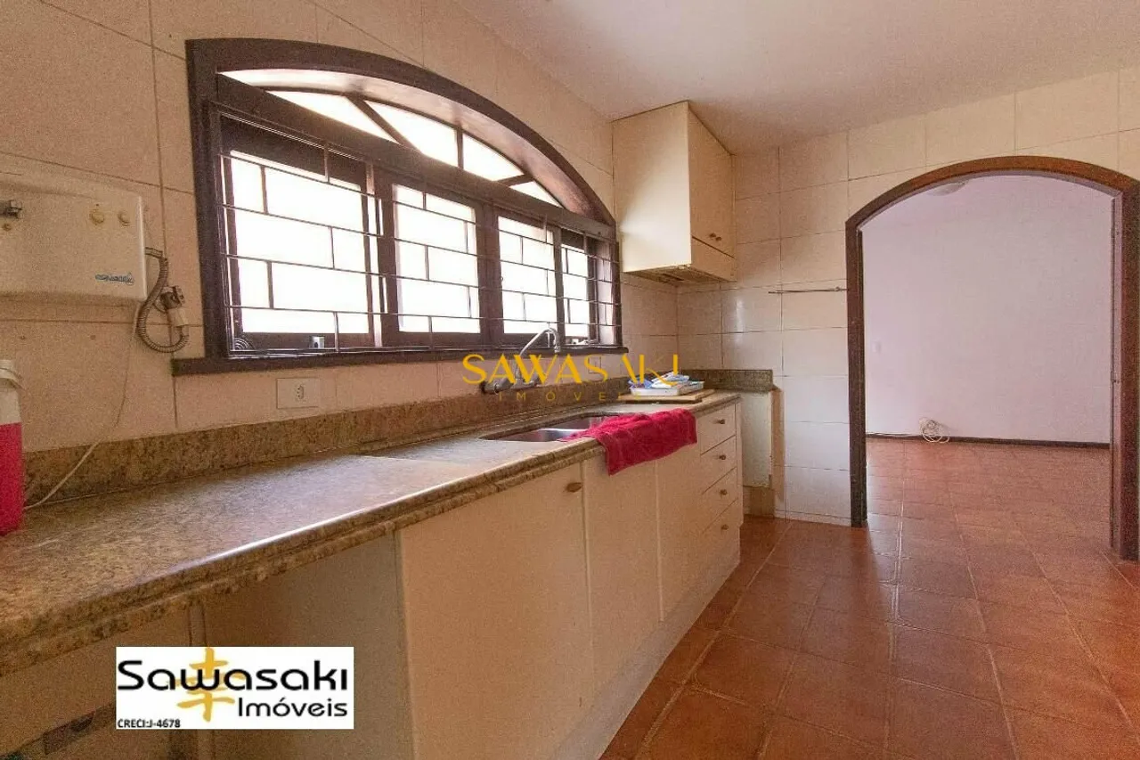 House with 5 bedrooms and 5 bathrooms — photo 7