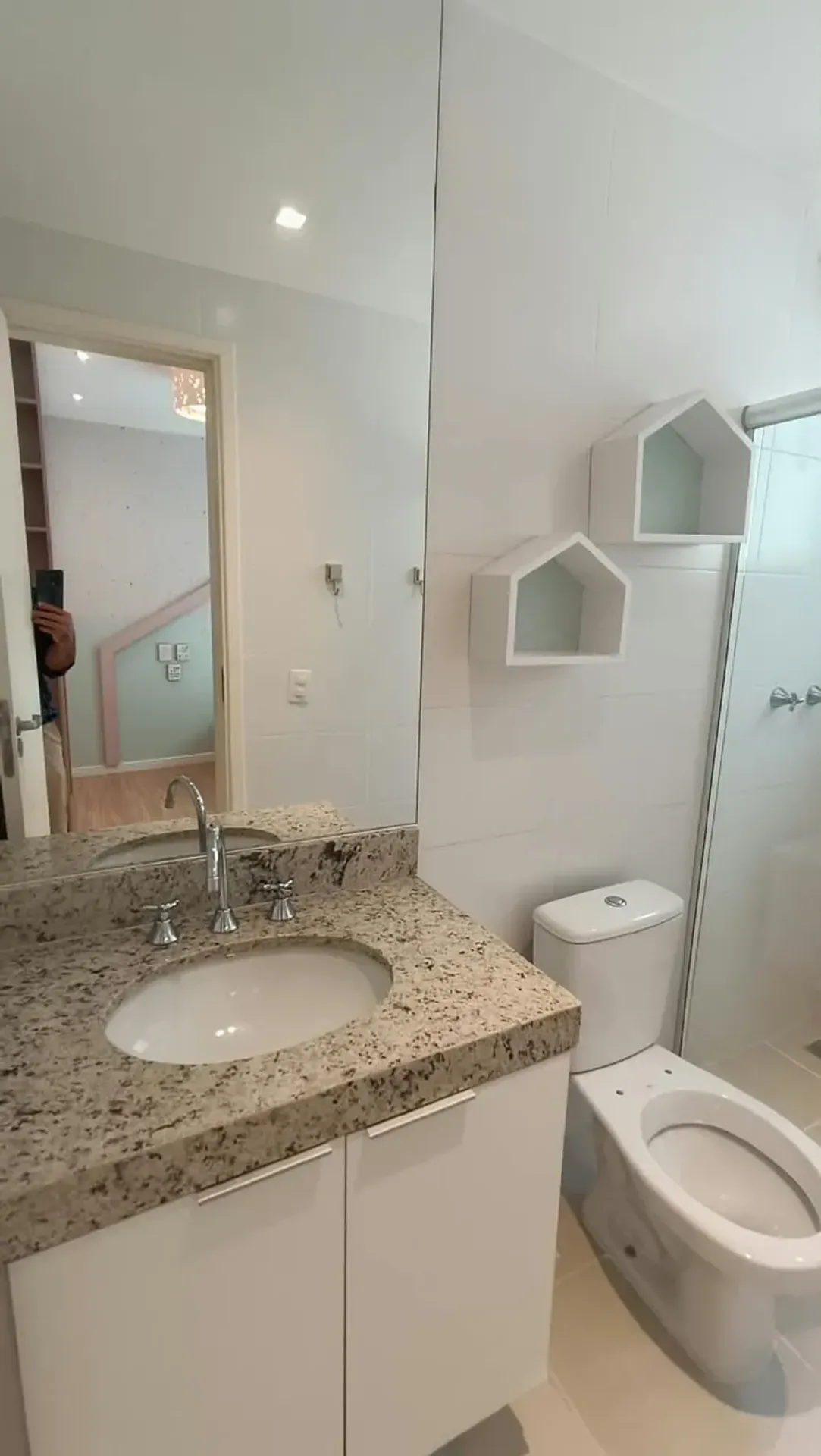 Furnished house with 3 bedrooms and 4 bathrooms — photo 26