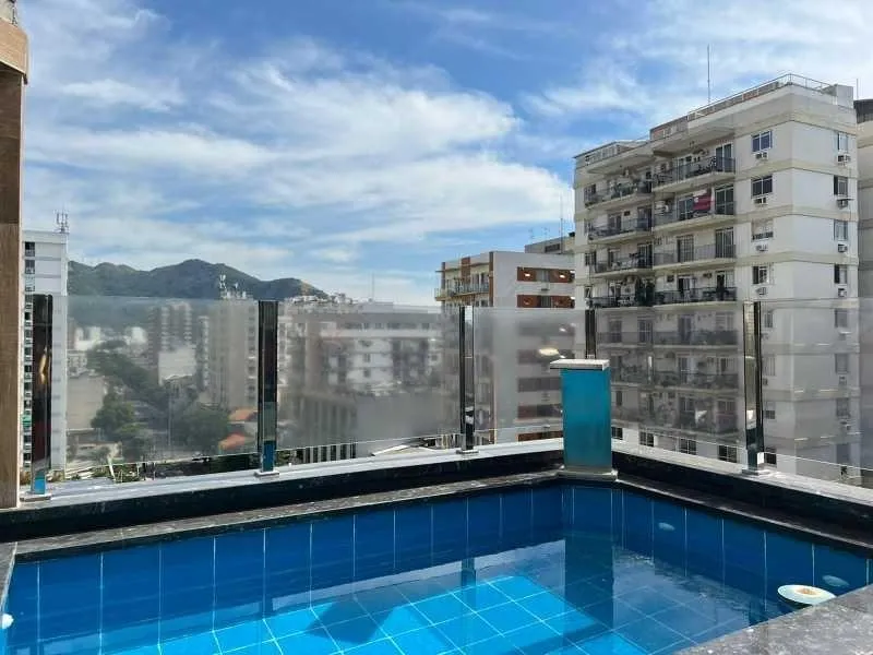 Furnished apartment with 2 bedrooms and a glass balcony — photo 27
