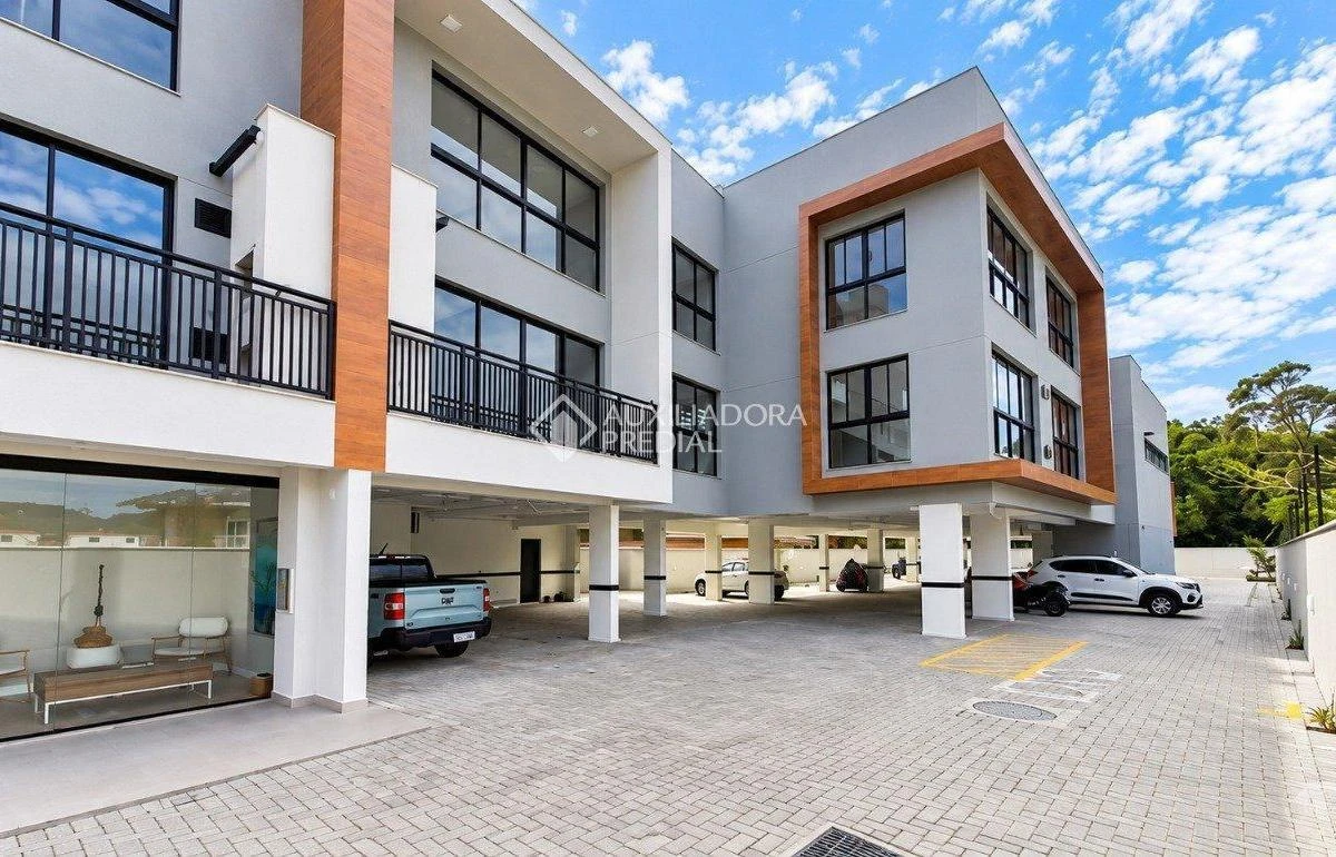One-bedroom apartment with a home office in Florianópolis — photo 12