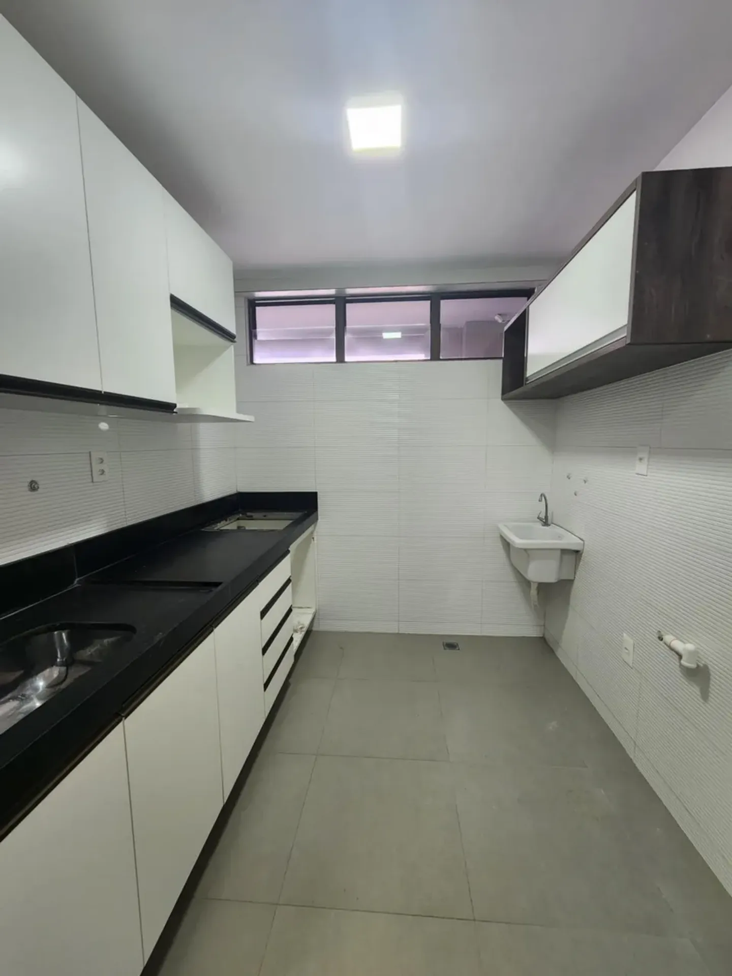 Квартира с 2 спальнями, 1 ванной при спальне и балконом — photo 4