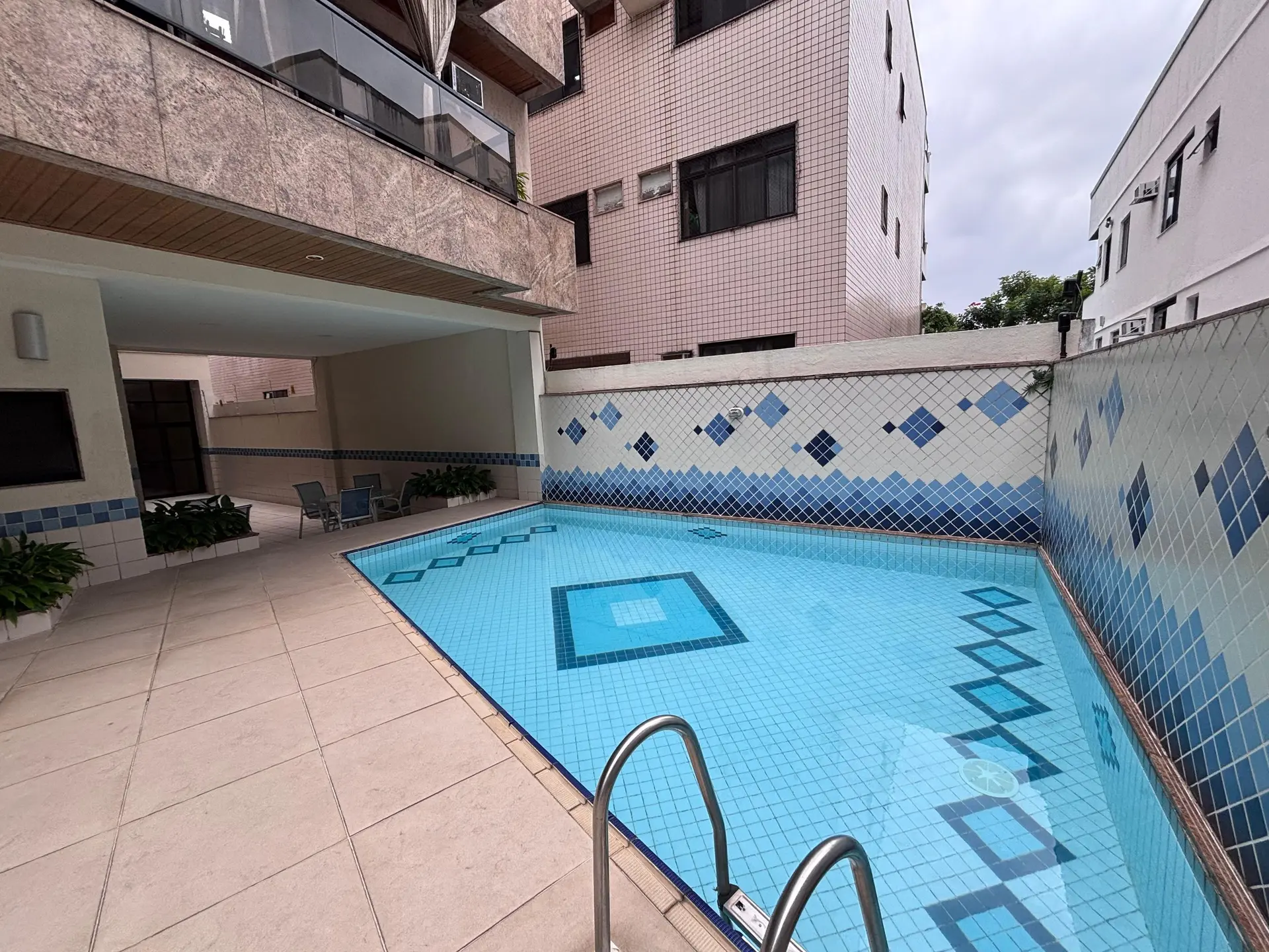 Apartamento mobiliado com 3 quartos e varanda — photo 31