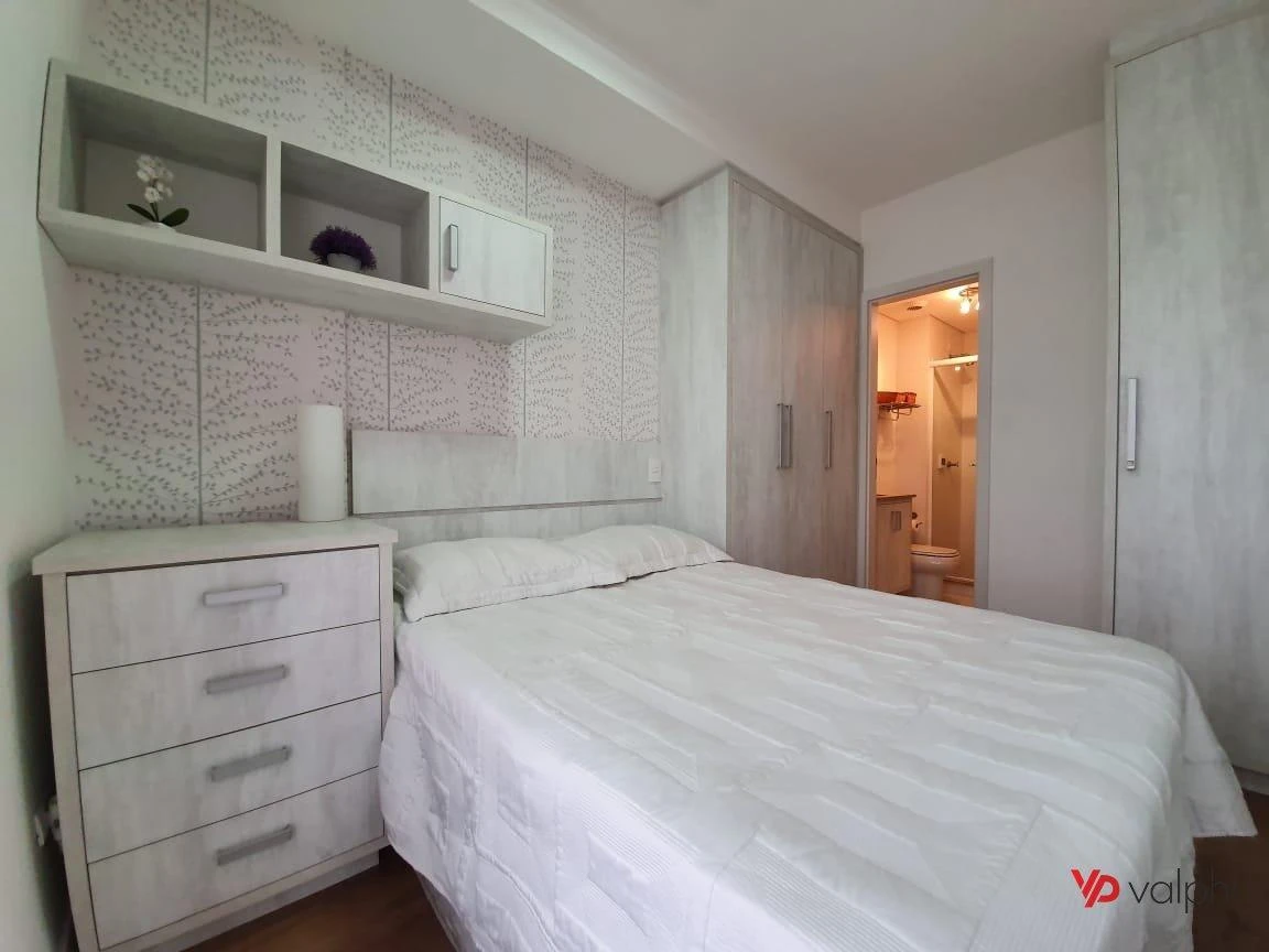 Home office in a one-bedroom apartment, 35 m² — photo 17