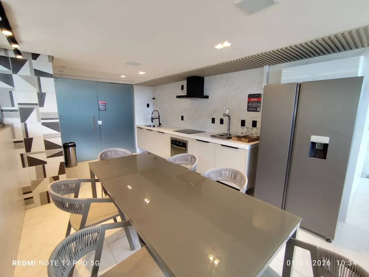 Рабочее место и 2 спальни: квартира 68 м² — photo 29