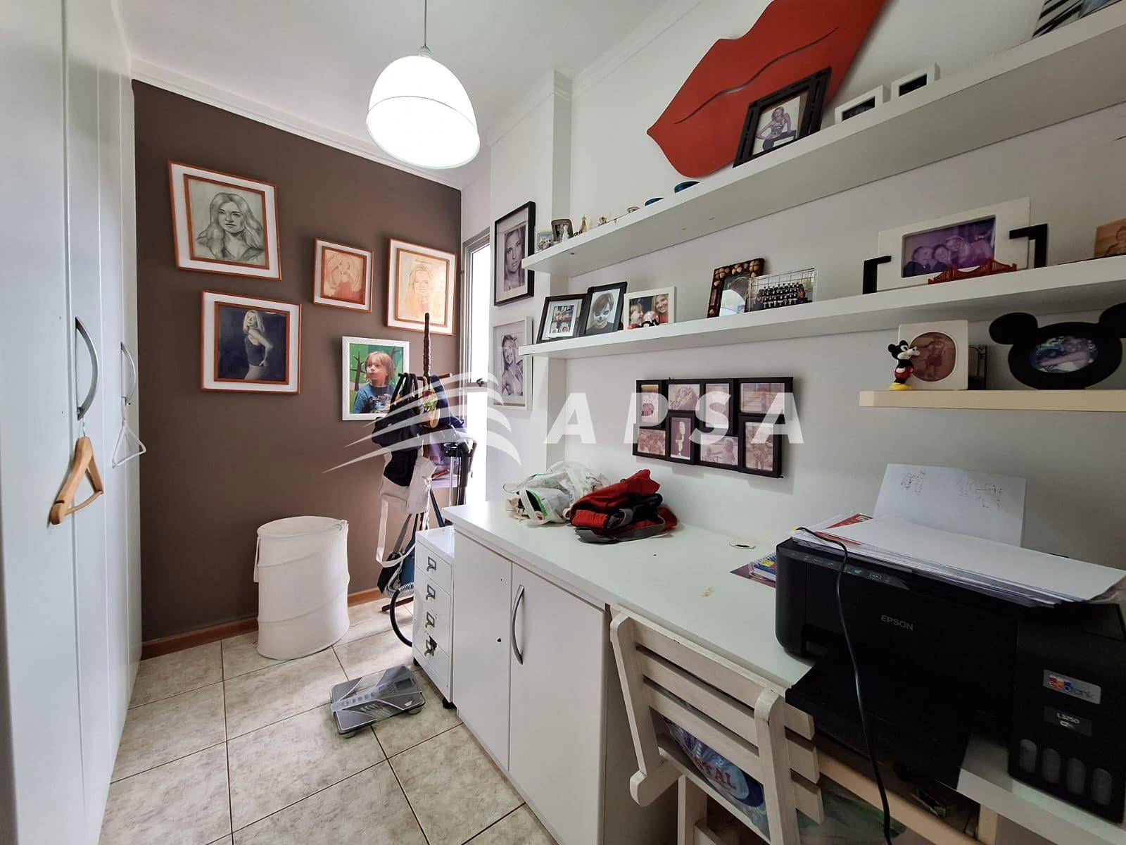 3-bedroom apartment in a building with a gym — photo 22
