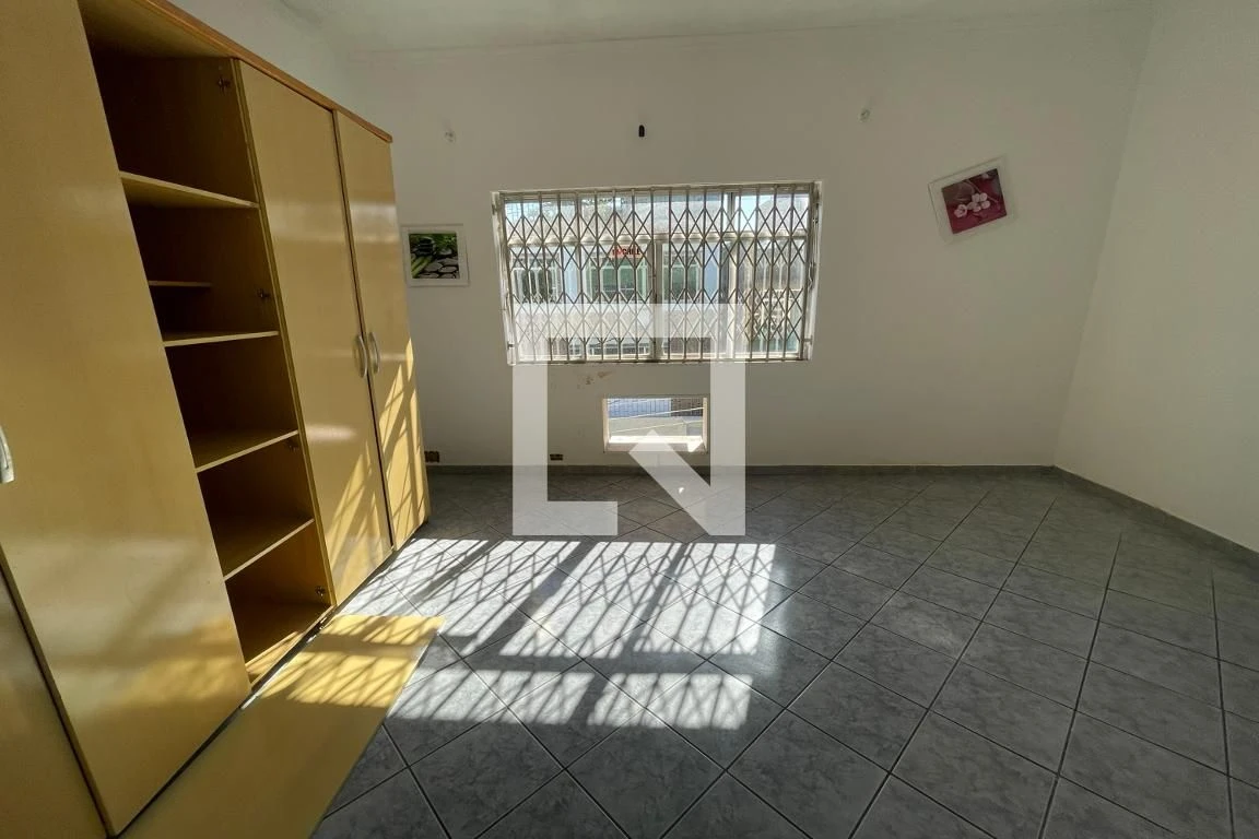 Casa para alugar com 4 quartos, varanda e quintal — photo 35