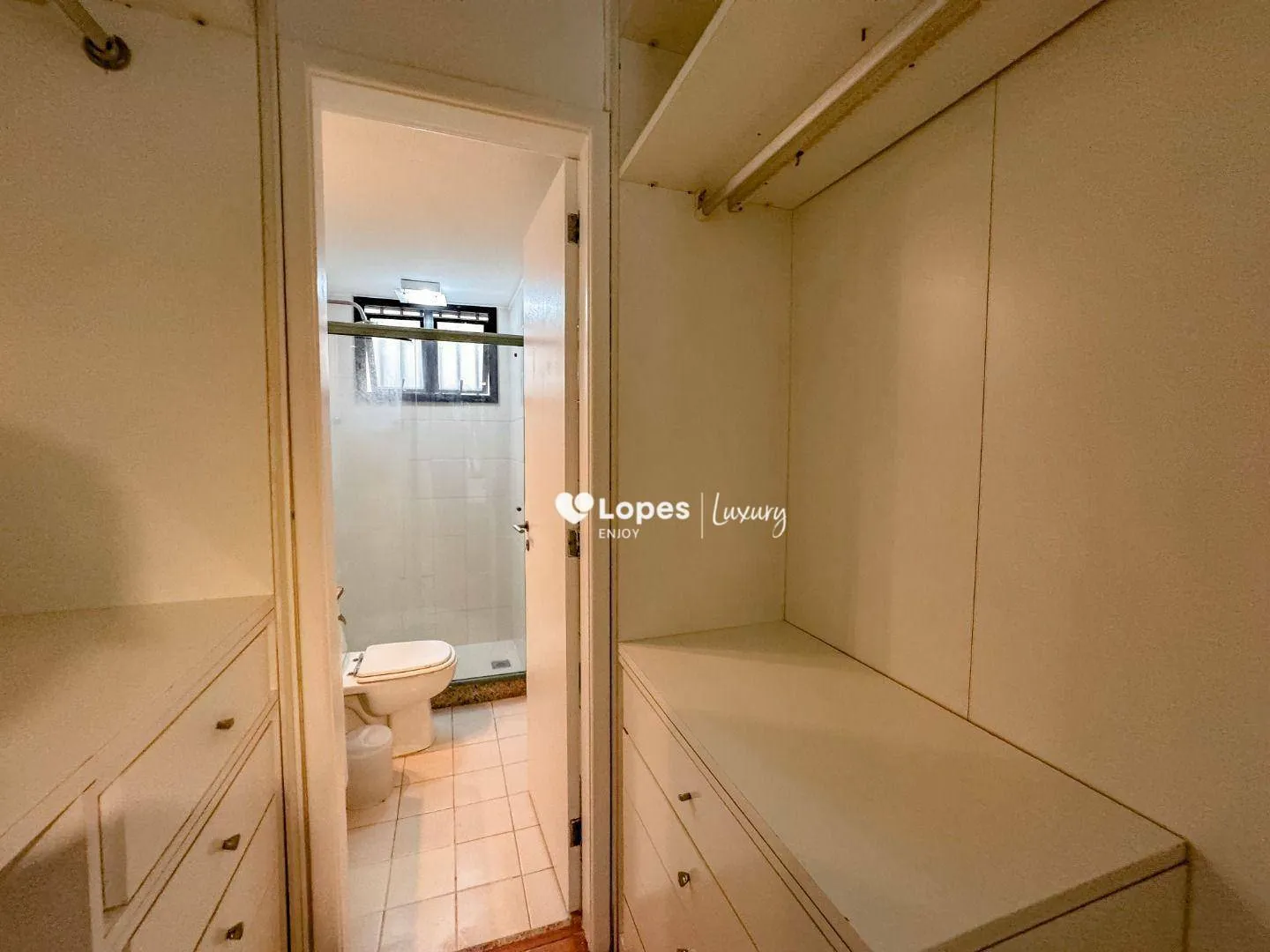 100 m² apartment with 3 bedrooms and a balcony — photo 55