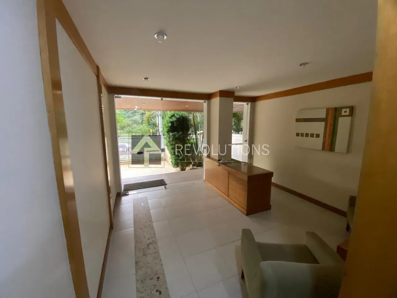 Apartamento de 3 quartos com 5 banheiros e cozinha fechada — photo 28