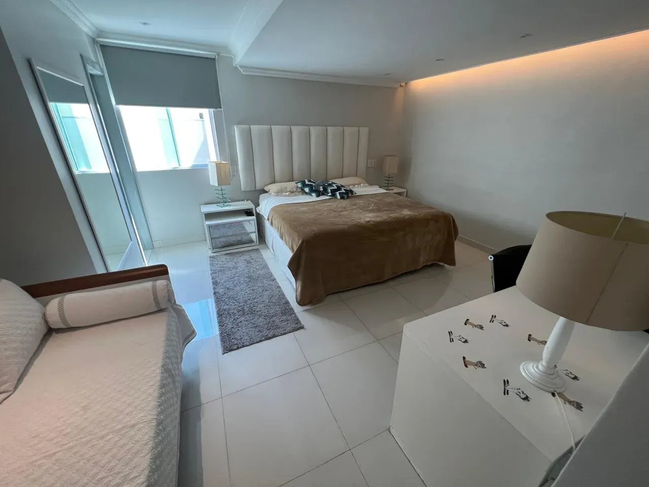 Furnished house with 6 suites, 8 baths and 720 m² — photo 15