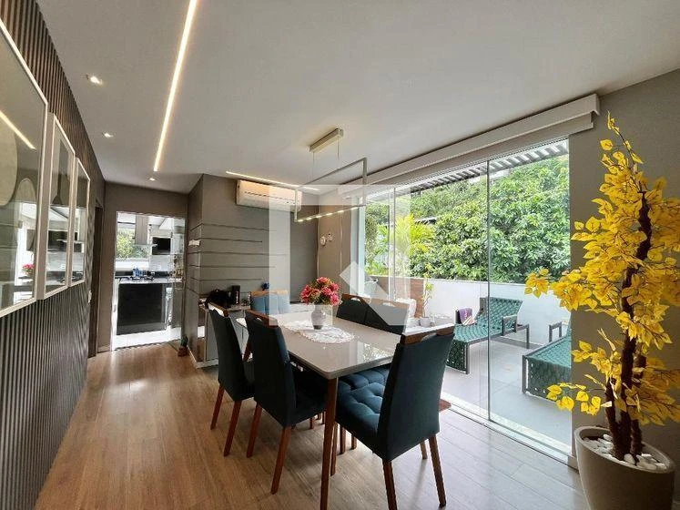 Furnished apartment, 130 m², with floor-to-ceiling windows — photo 16