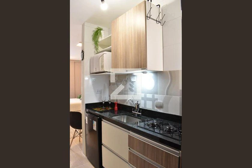 Furnished studio with 1 bedroom and a balcony — photo 12