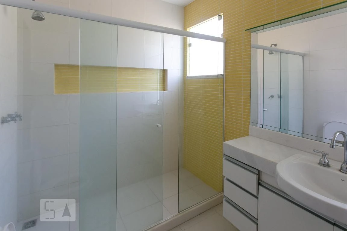 Unfurnished house with 5 en-suite bedrooms and private garden — photo 54