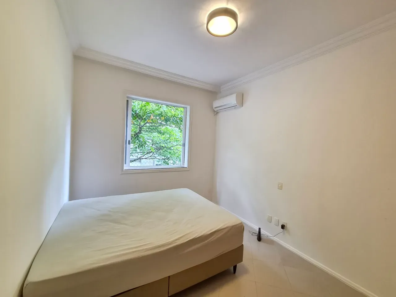 Furnished 120 m² apartment with 3 bedrooms and 3 bathrooms — photo 8
