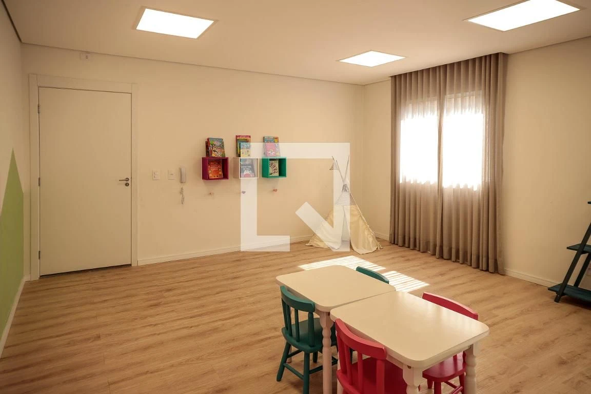 2-bedroom apartment with laundry area and 1 parking spot — photo 42