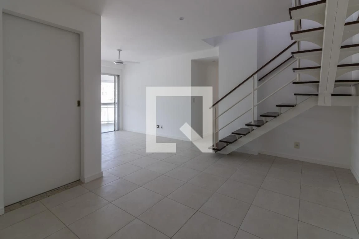 Apartamento para alugar com 5 quartos e piscina no condomínio — photo 2