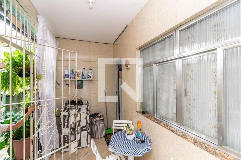 Дом с 5 спальнями и закрытой кухней 558 м² — photo 47